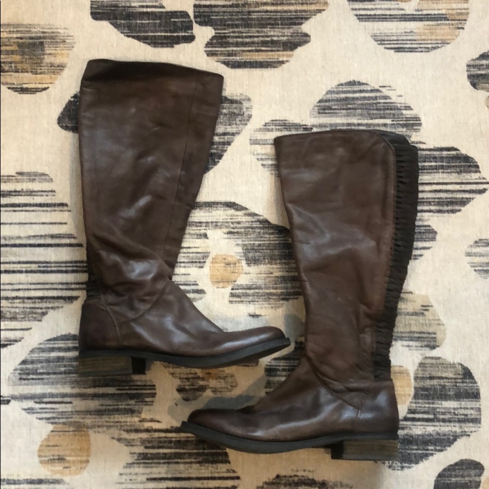 Women’s Size 8 Steve Madden Boots